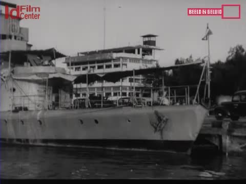 Armada-Perancis-Mengunjungi-Surabaya